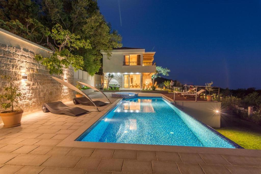 Luxury Villa Crystal Blue Sveti Stefan Exterior foto